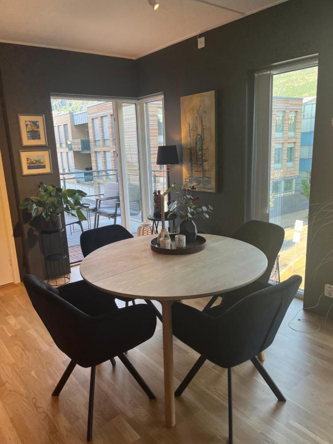 Modern Apartment - Amazing Terrace And Fjord View, Close To City Center Bergen Eksteriør billede